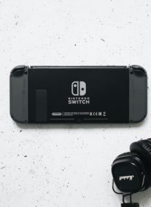 Pourquoi opter pour la Nintendo Switch OLED ?